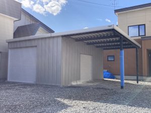 ガレージ+ストレージ（物置）+カーポート