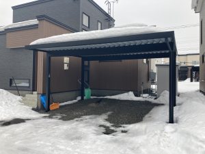 既存カーポート造作工事（バイクガレージ）