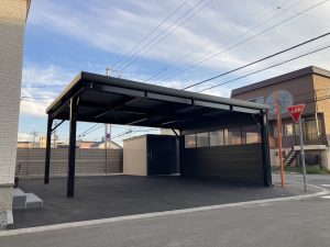 特注カーポート（側面パネル付）