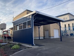 ２台用カーポート（側面パネル付き）